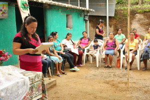A Mothers' Group in Las Lomas. Photo Credit: Unbound